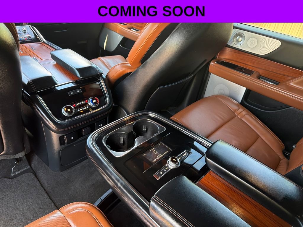 Used 2018 Lincoln Navigator Reserve w/ Technology Package AWD/4WD image 25