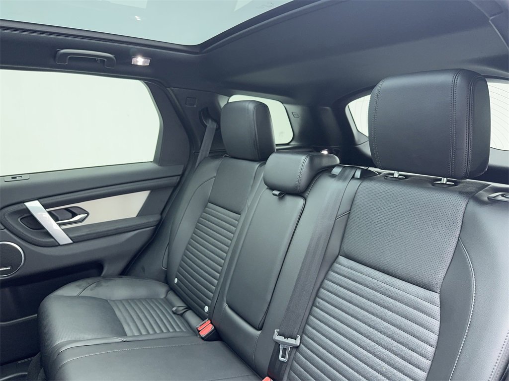 Used 2023 Land Rover Discovery Sport SE image 41