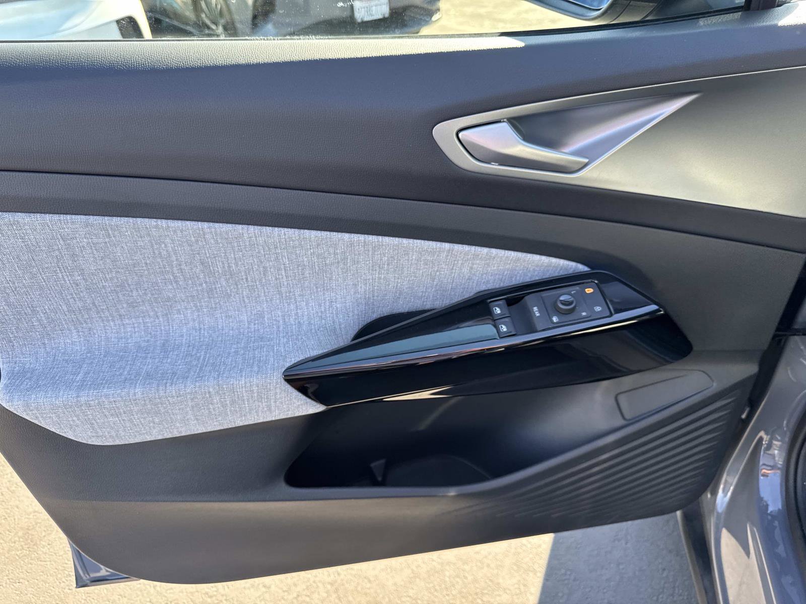 Certified 2024 Volkswagen ID.4 2WD image 14