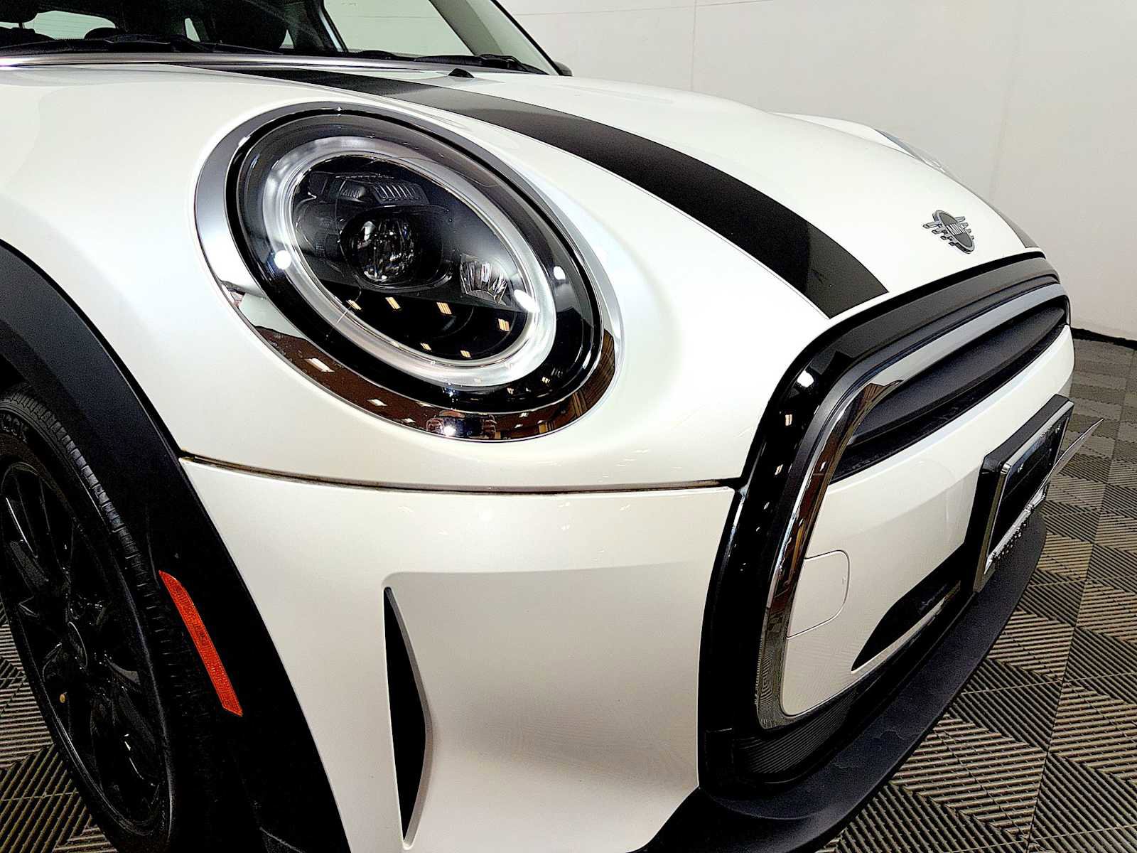 Certified 2023 MINI Cooper 4-Door Hardtop image 24