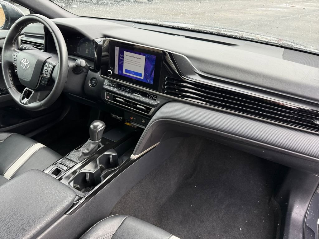 Certified 2025 Toyota Camry SE w/ Convenience Package image 17
