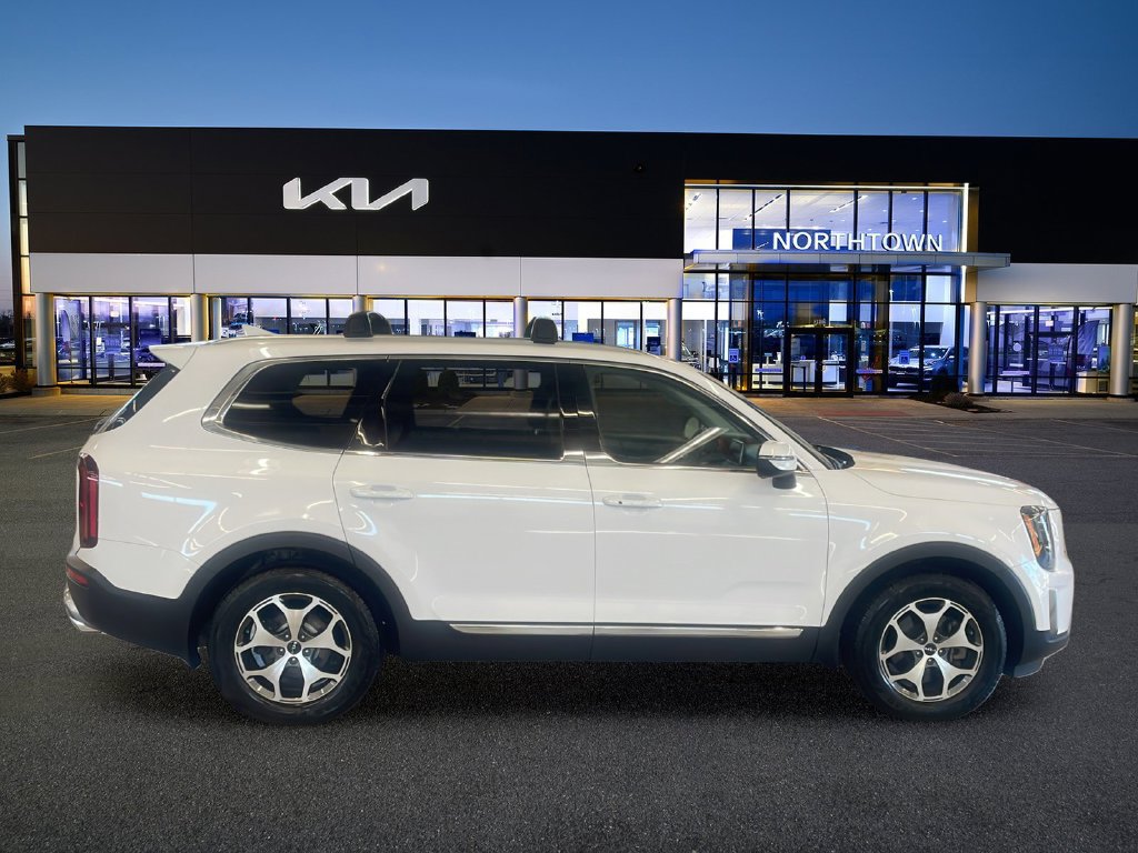 Certified 2022 Kia Telluride EX AWD/4WD image 8