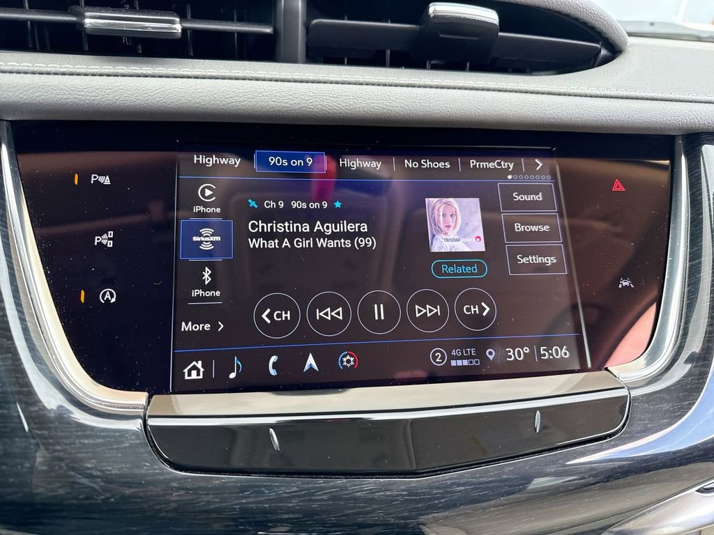 Used 2023 Cadillac XT6 Premium Luxury w/ Technology Package image 16