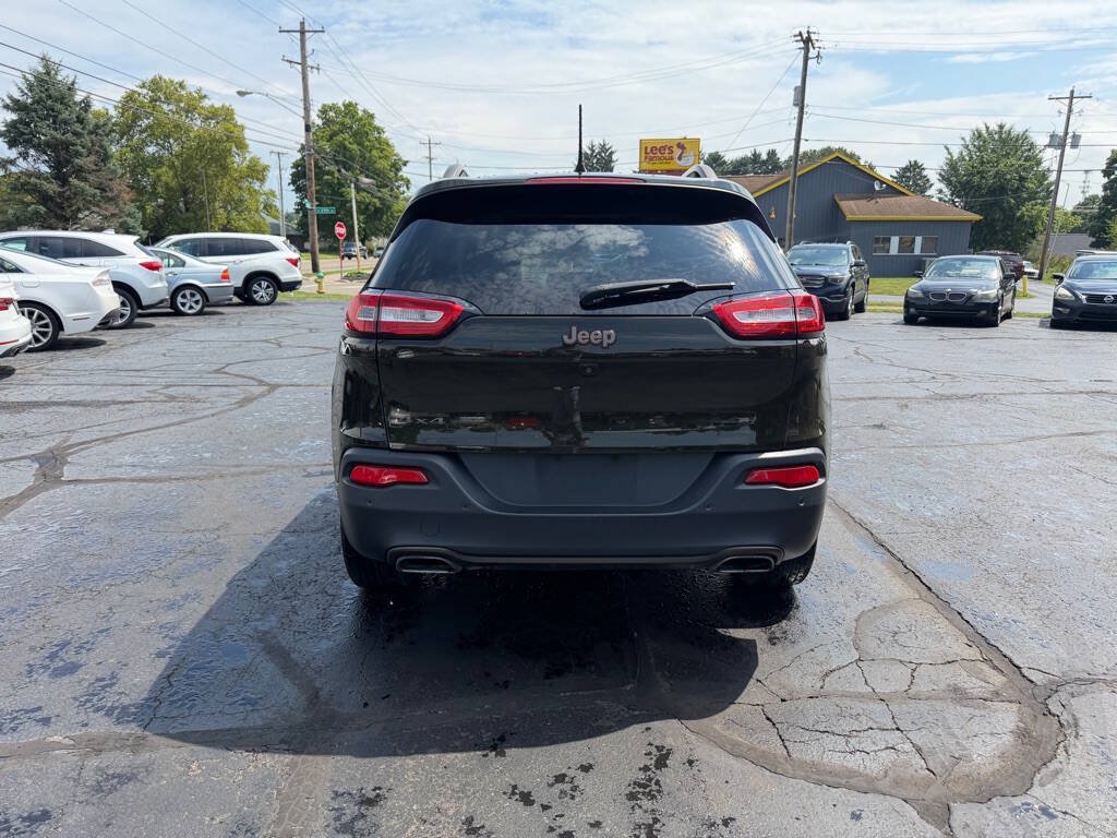 Used 2017 Jeep Cherokee 75th Anniversary AWD/4WD image 9