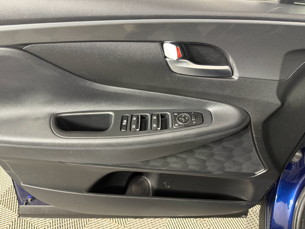 Used 2021 Hyundai Santa Fe SEL w/ Convenience Package image 21