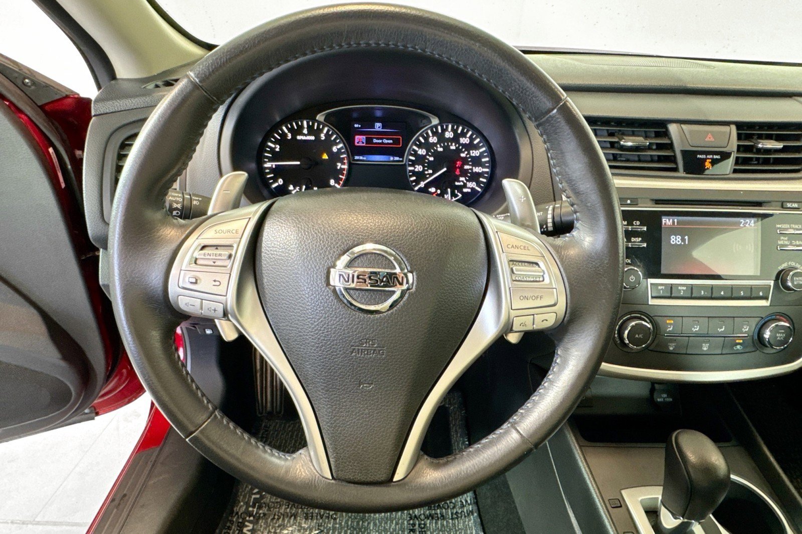 Used 2017 Nissan Altima 2.5 SR FWD image 11