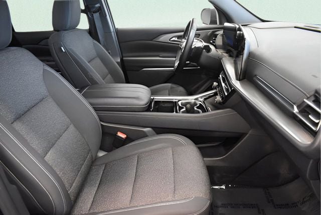 Used 2024 Chevrolet Traverse LT AWD/4WD image 19