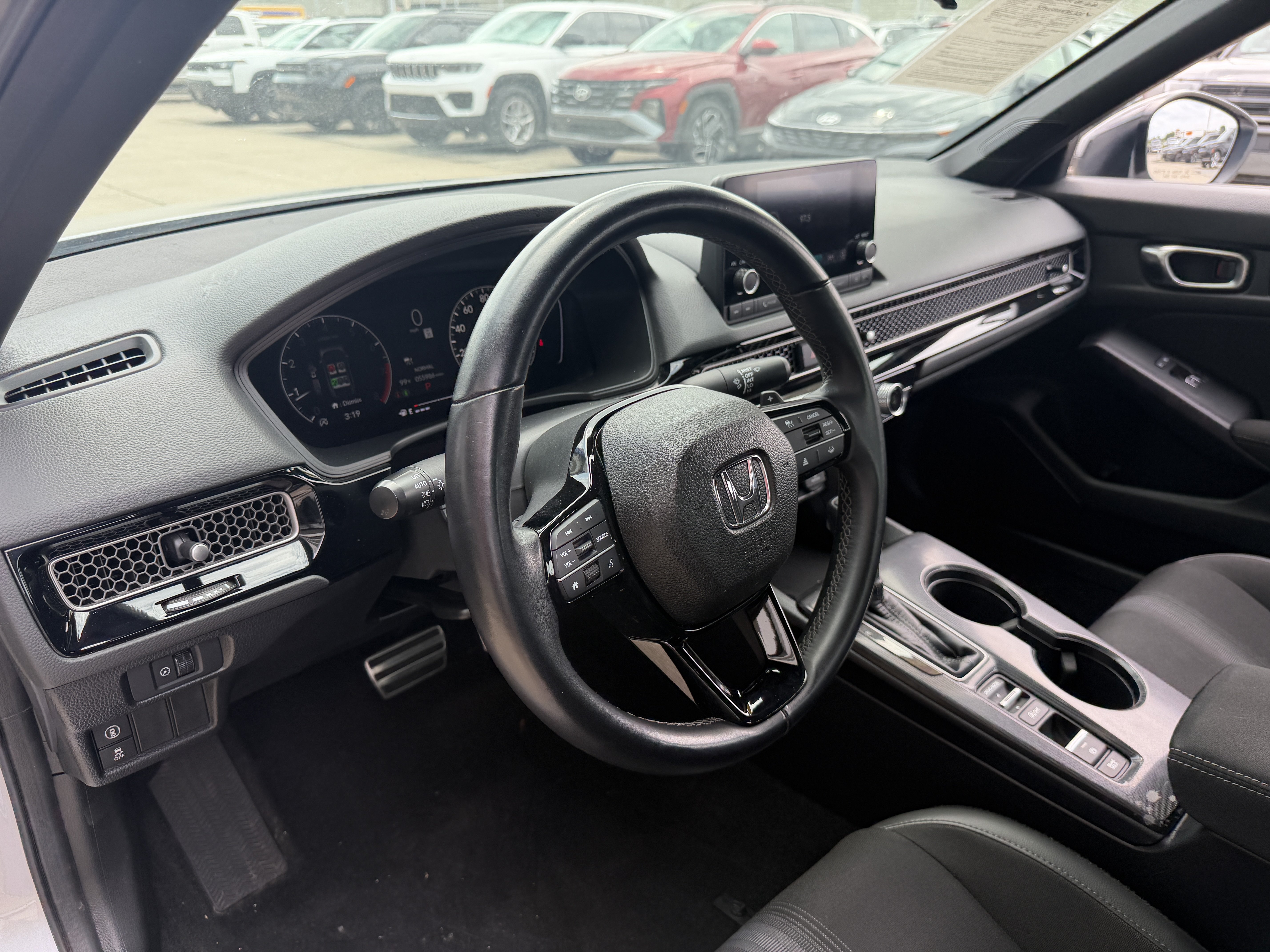 Used 2023 Honda Civic Sport image 28