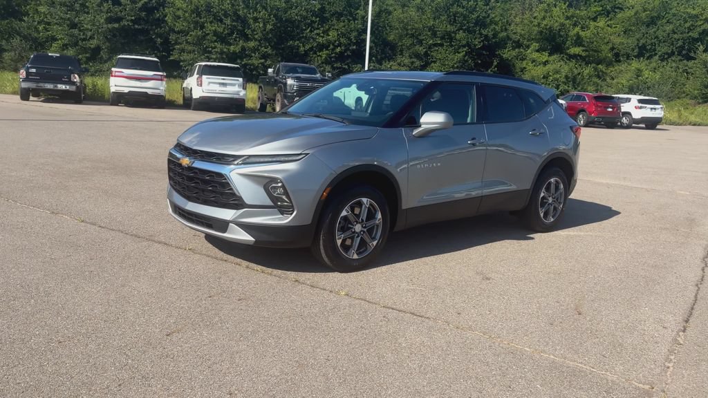 Used 2024 Chevrolet Blazer LT w/ Convenience Package FWD image 4