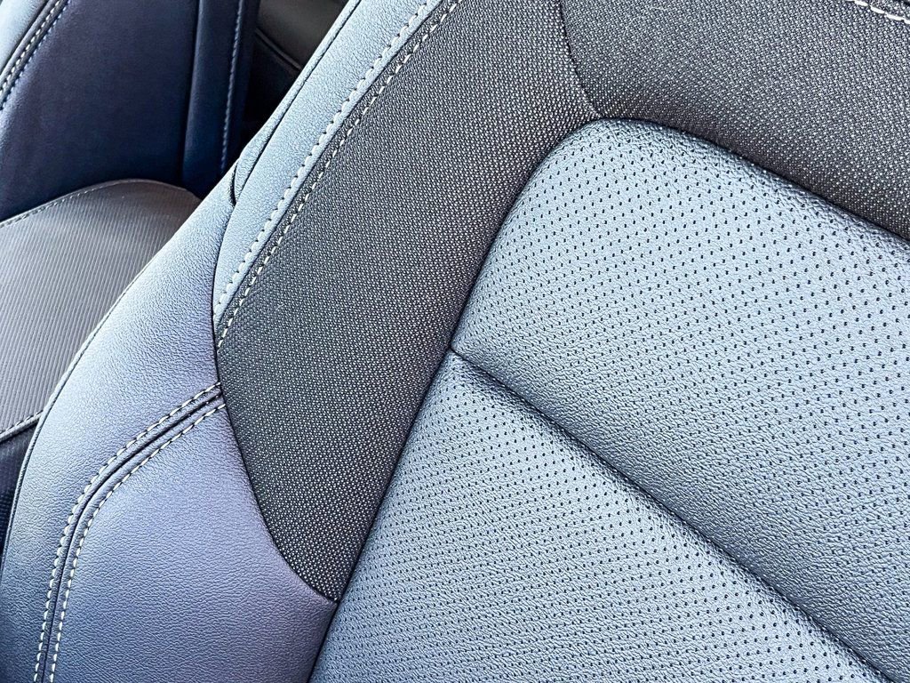 New 2026 Chevrolet Equinox EV LT image 23