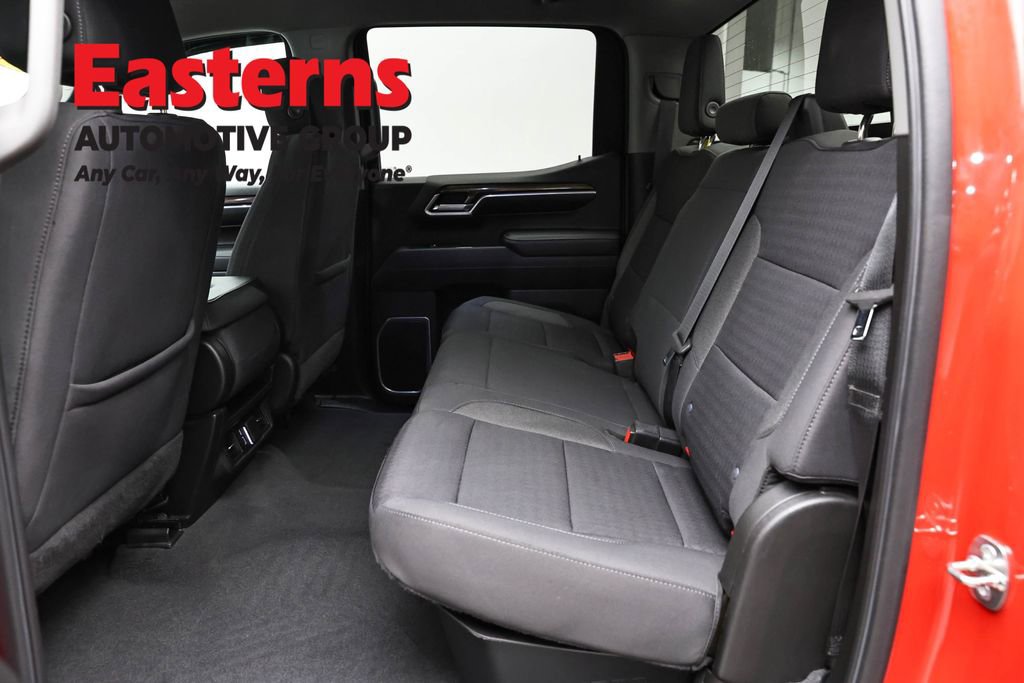 Used 2022 Chevrolet Silverado 1500 LT AWD/4WD image 23