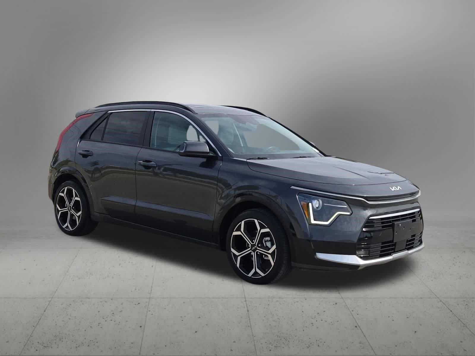 Certified 2024 Kia Niro EX Touring FWD image 8