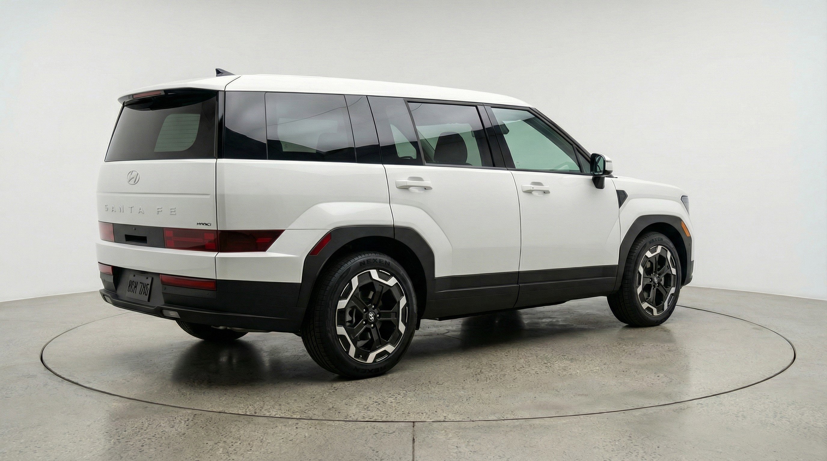 Used 2025 Hyundai Santa Fe SEL image 9