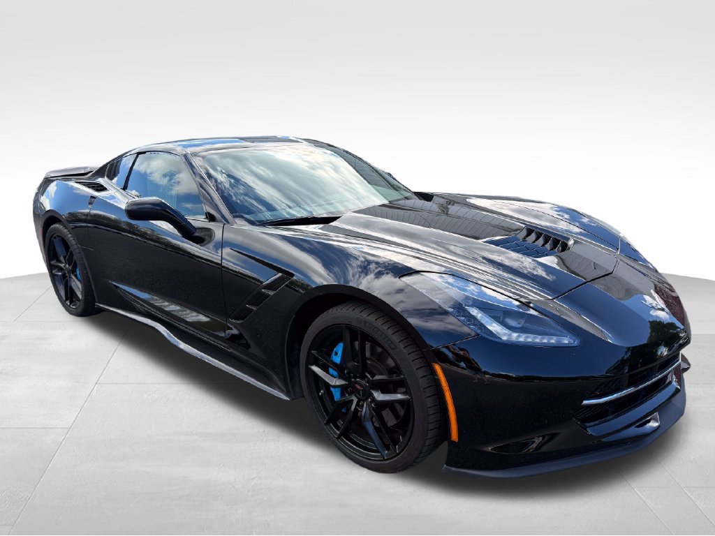 Used 2016 Chevrolet Corvette Stingray Coupe w/ Carbon Flash Badge Package RWD image 9