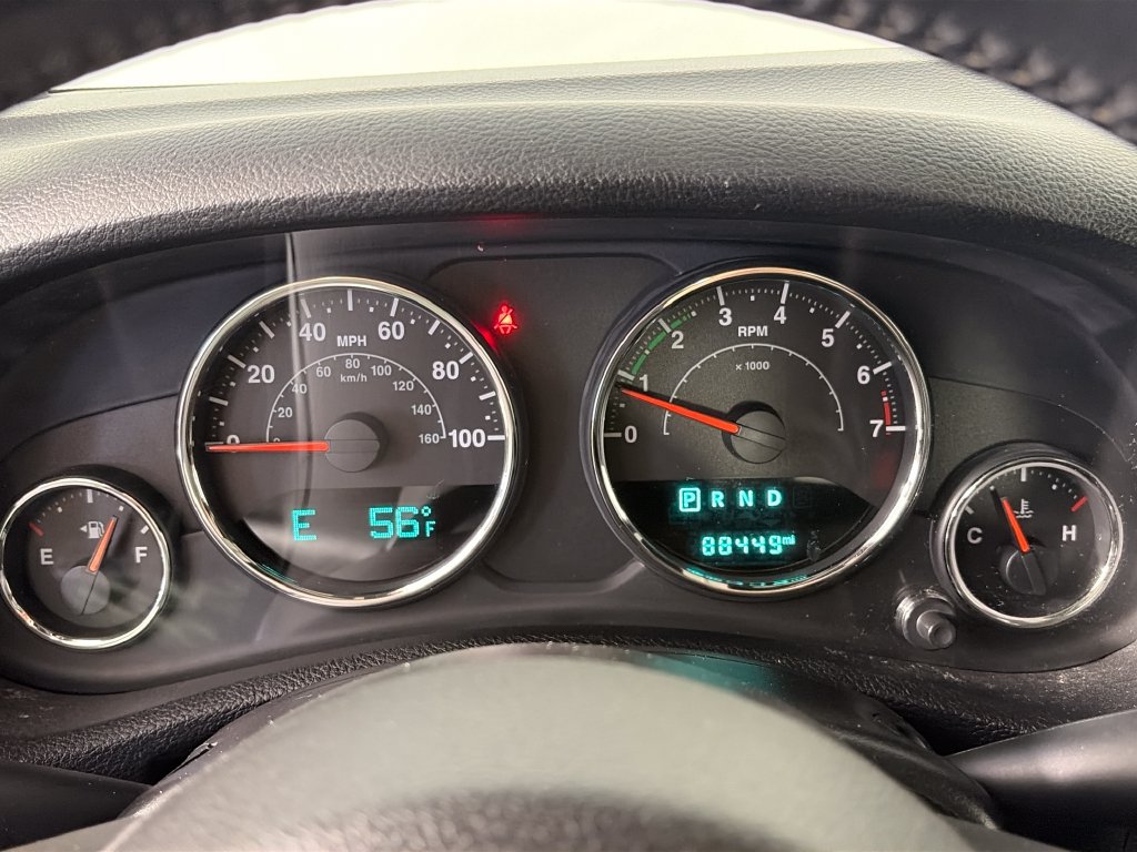 Used 2015 Jeep Wrangler Unlimited Sahara AWD/4WD image 15