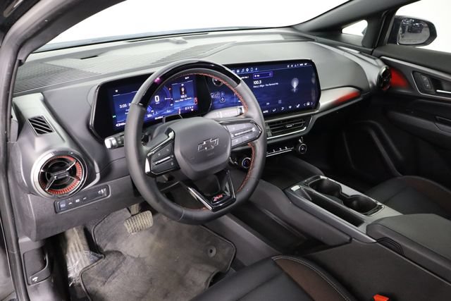 Used 2024 Chevrolet Equinox EV RS FWD image 24