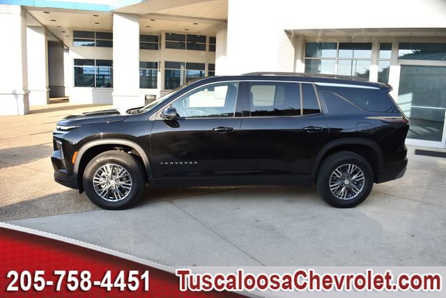 Used 2025 Chevrolet Traverse LT w/ Driver Confidence Package image 6