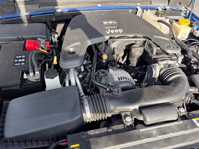 Used 2020 Jeep Gladiator Mojave w/ Trailer Tow Package AWD/4WD image 10