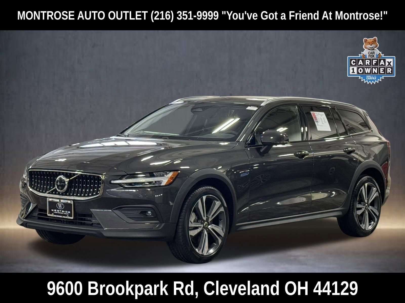 Used 2025 Volvo V60 B5 Cross Country Plus image 8