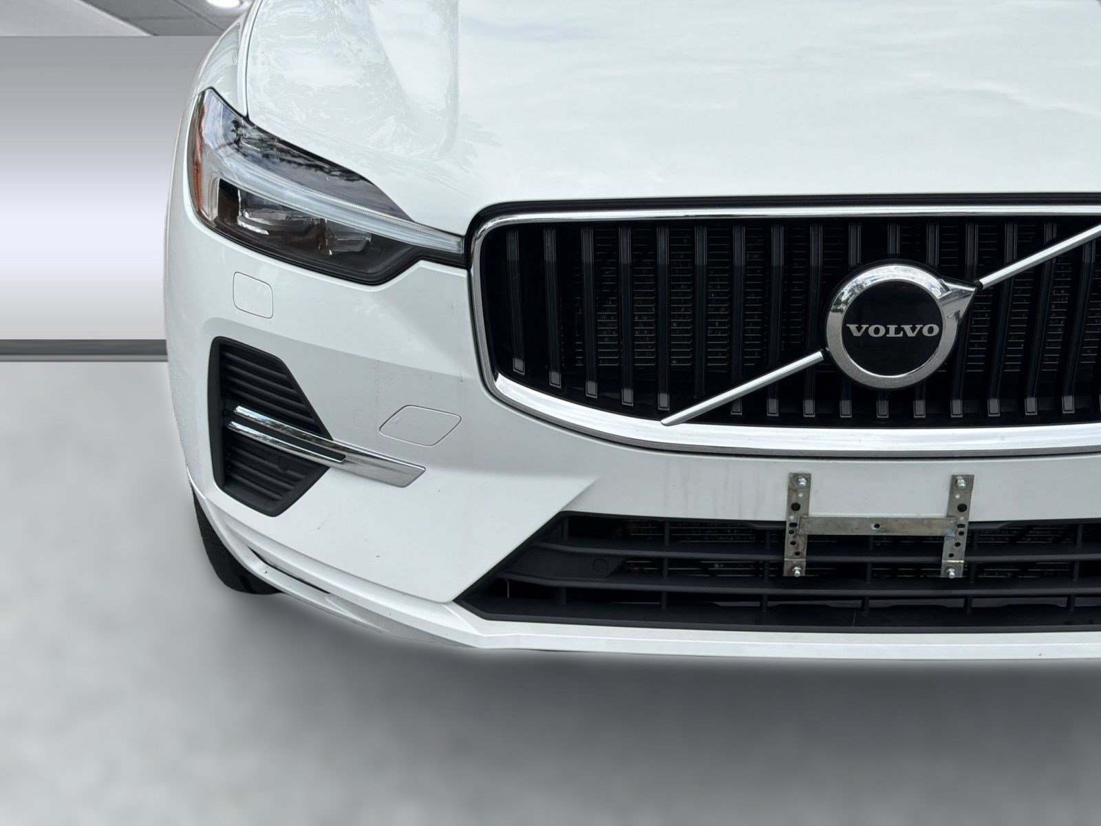 Certified 2022 Volvo XC60 B5 Momentum w/ Climate Package AWD/4WD image 29