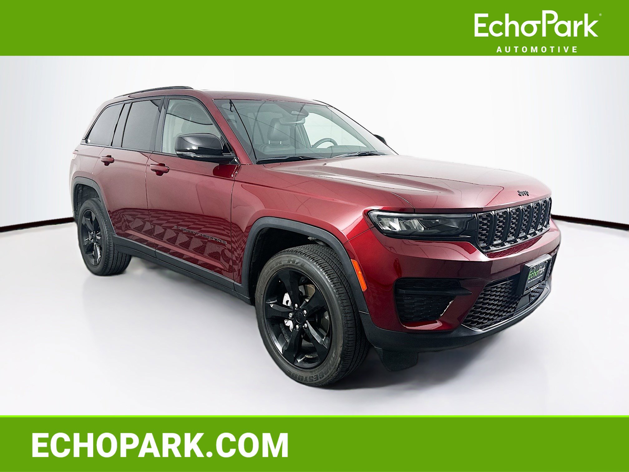 Used 2023 Jeep Grand Cherokee Altitude image 1