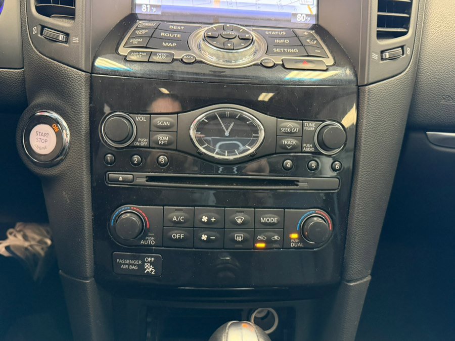 Used 2016 INFINITI QX70 2WD w/ Premium Package image 48