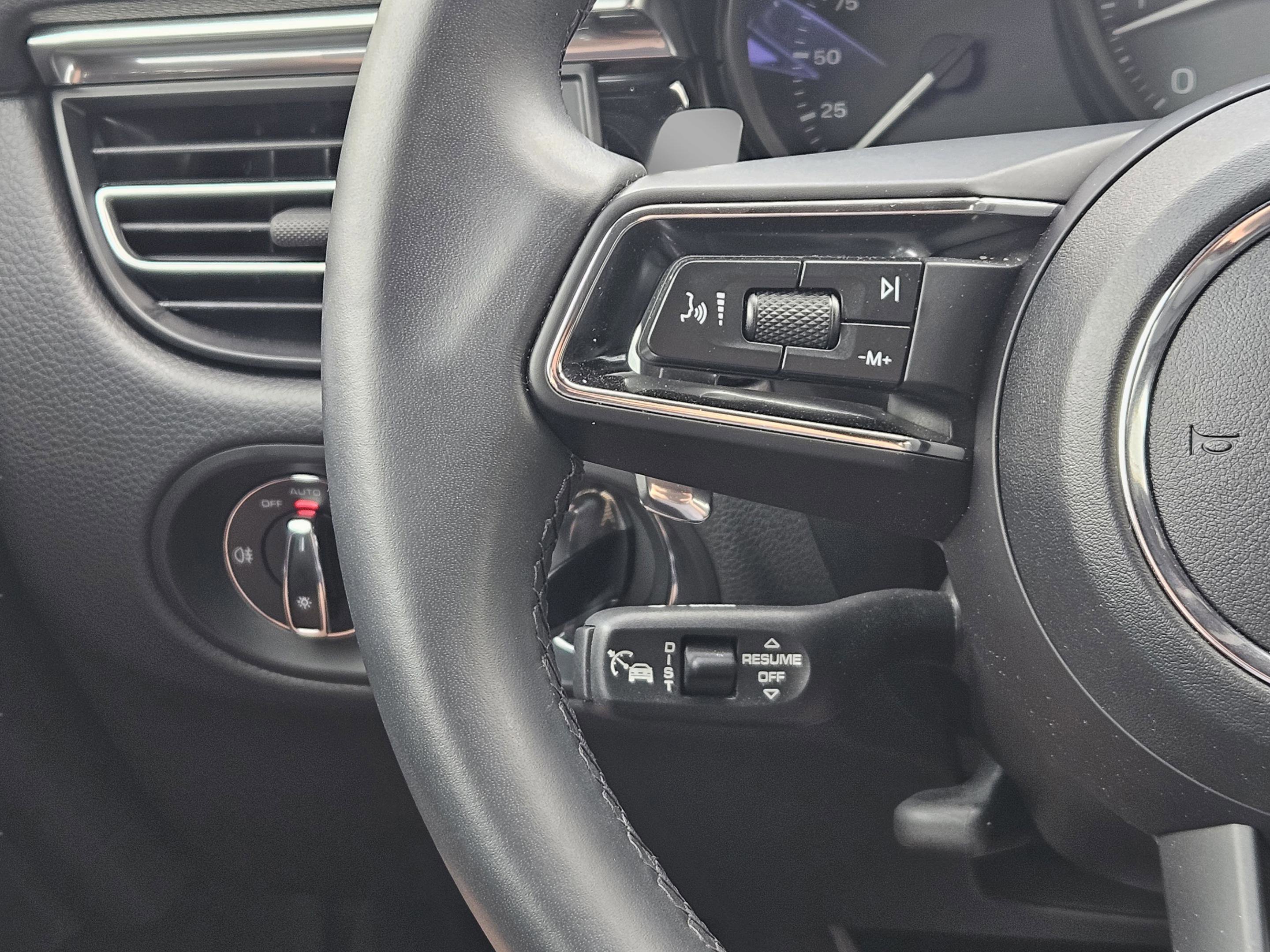 Certified 2026 Porsche Macan S image 23