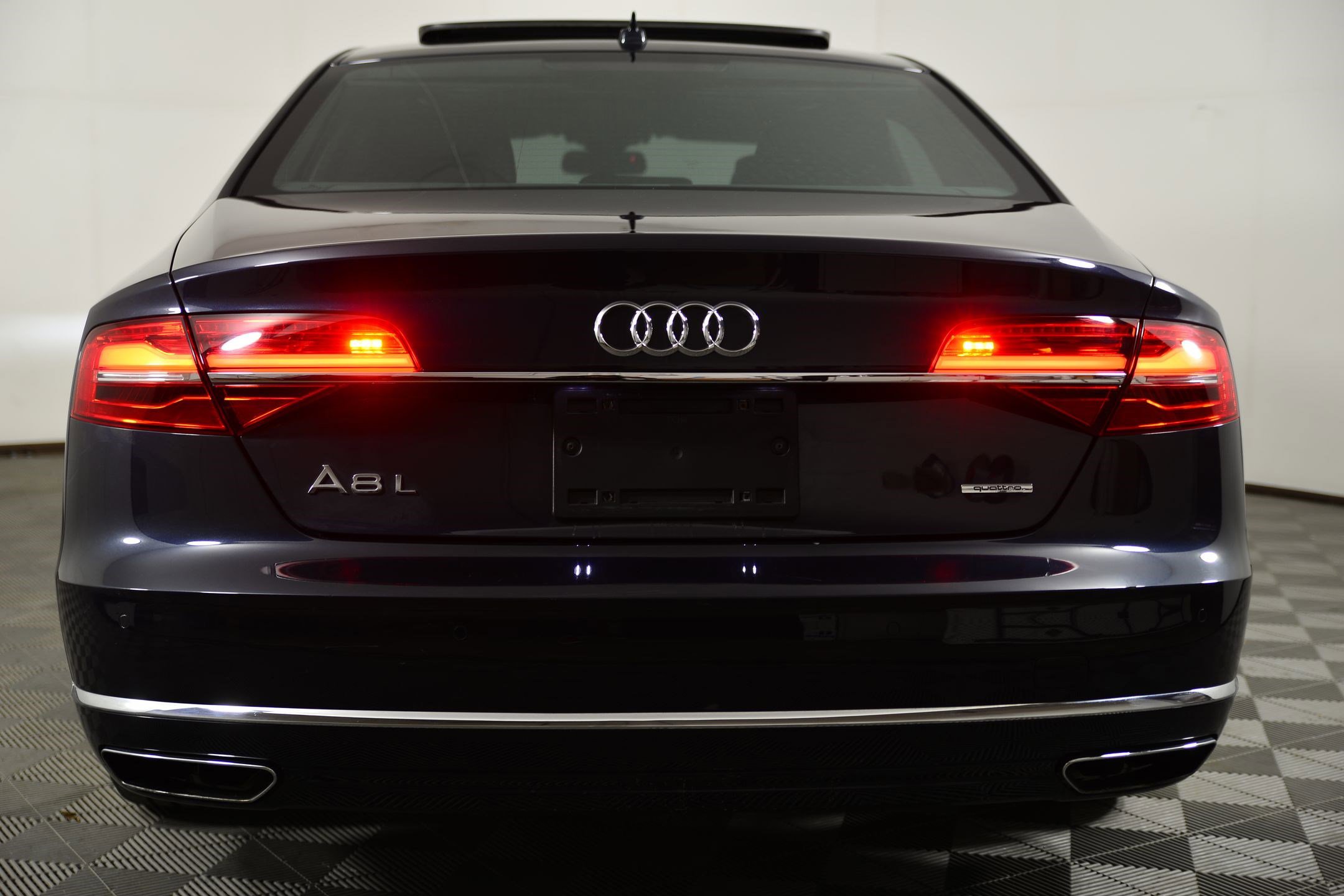 Used 2016 Audi A8 L 3.0T w/ Executive Package image 8