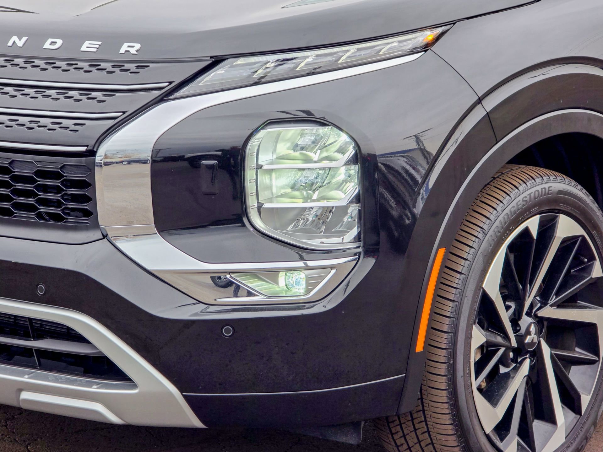 Used 2024 Mitsubishi Outlander SEL image 5