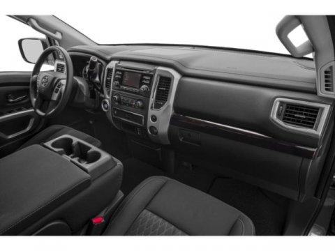 Used 2018 Nissan Titan SV w/ SV Convenience Package image 21