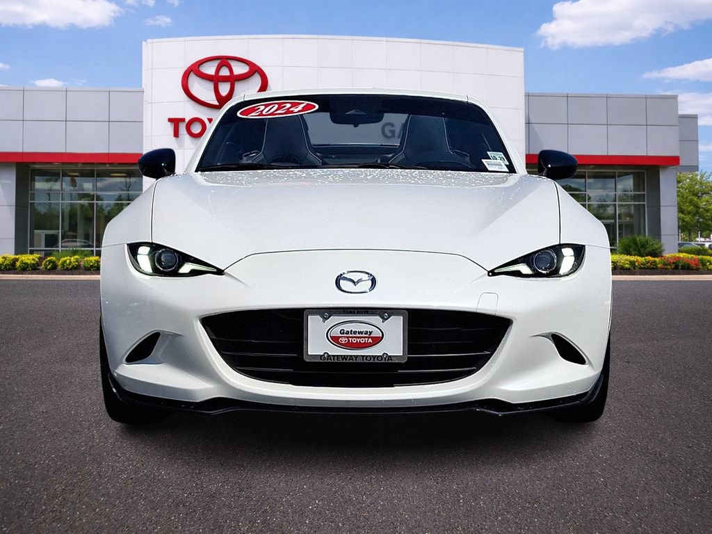 Used 2024 MAZDA MX-5 Miata RF Club RWD image 2