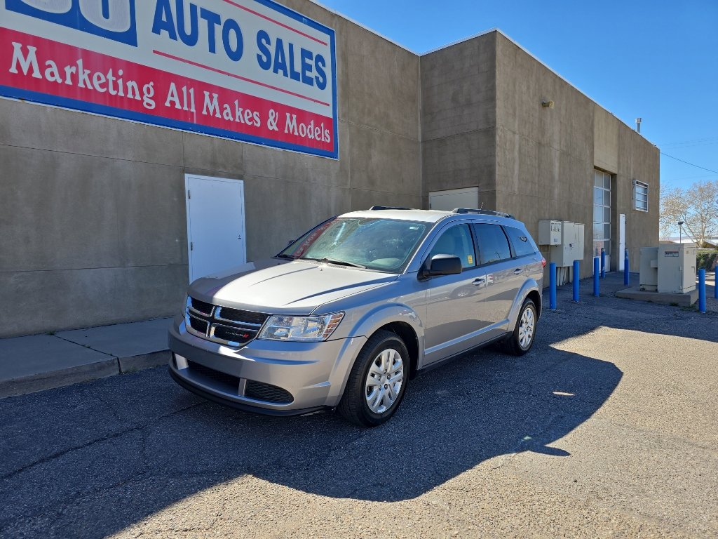 Used 2017 Dodge Journey SE w/ Flexible Seating Group image 3