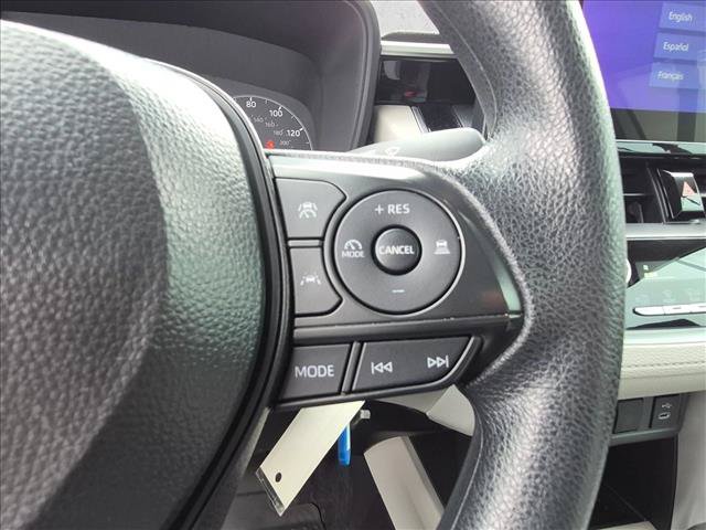 Used 2025 Toyota Corolla Cross L FWD image 16