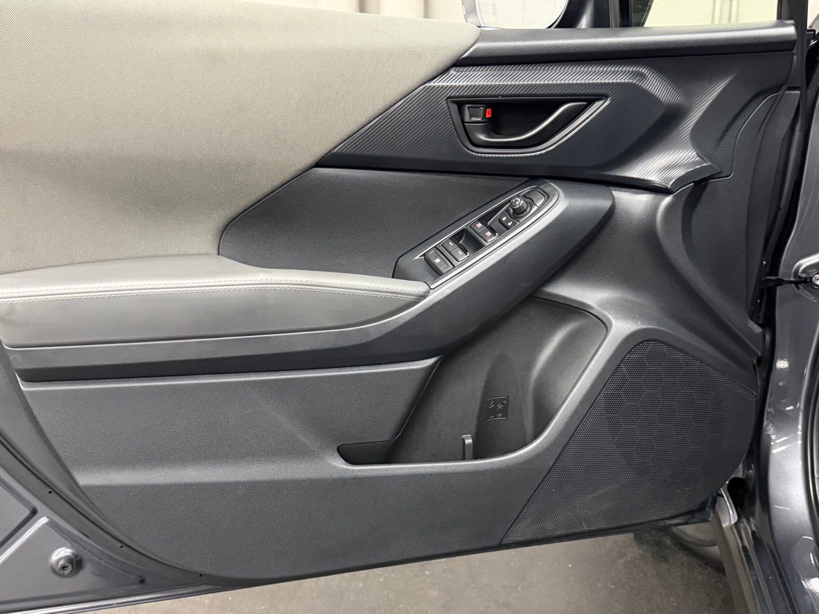 Used 2024 Subaru Crosstrek 2.0i Premium w/ Popular Package #3 image 19