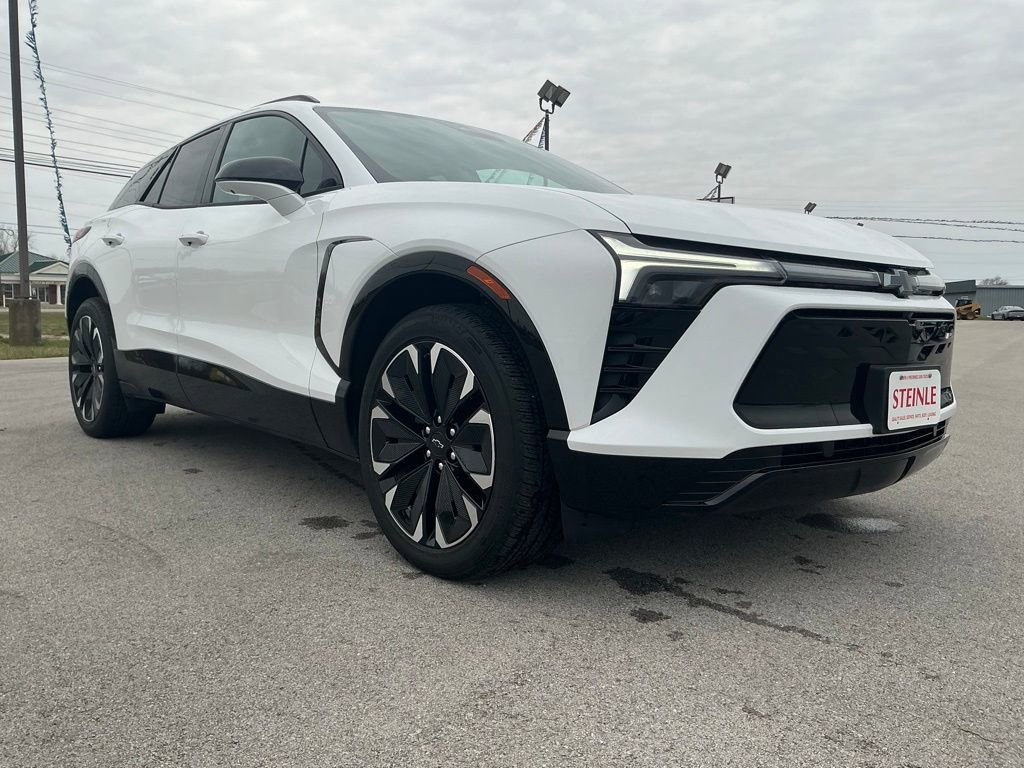 Used 2024 Chevrolet Blazer EV RS AWD/4WD image 30