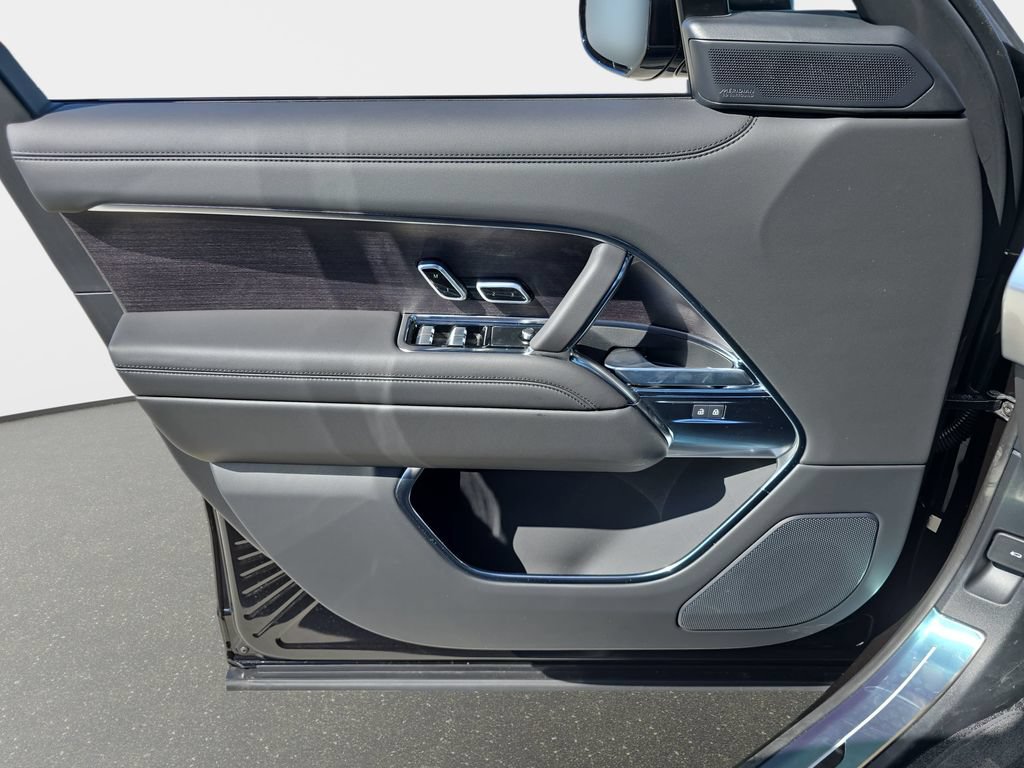 New 2026 Land Rover Range Rover SE AWD/4WD image 29