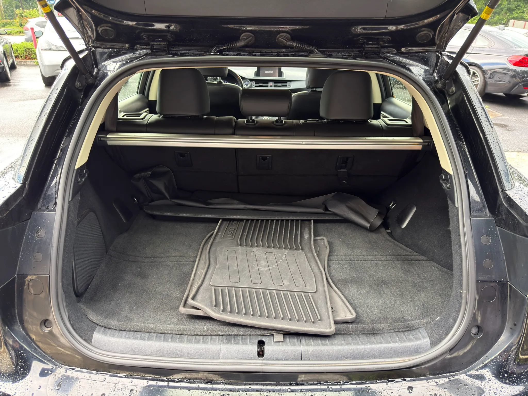 Used 2014 Lexus CT 200h FWD image 16