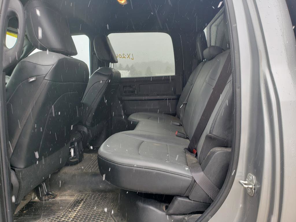 Used 2022 RAM 2500 Tradesman w/ Chrome Appearance Group image 11