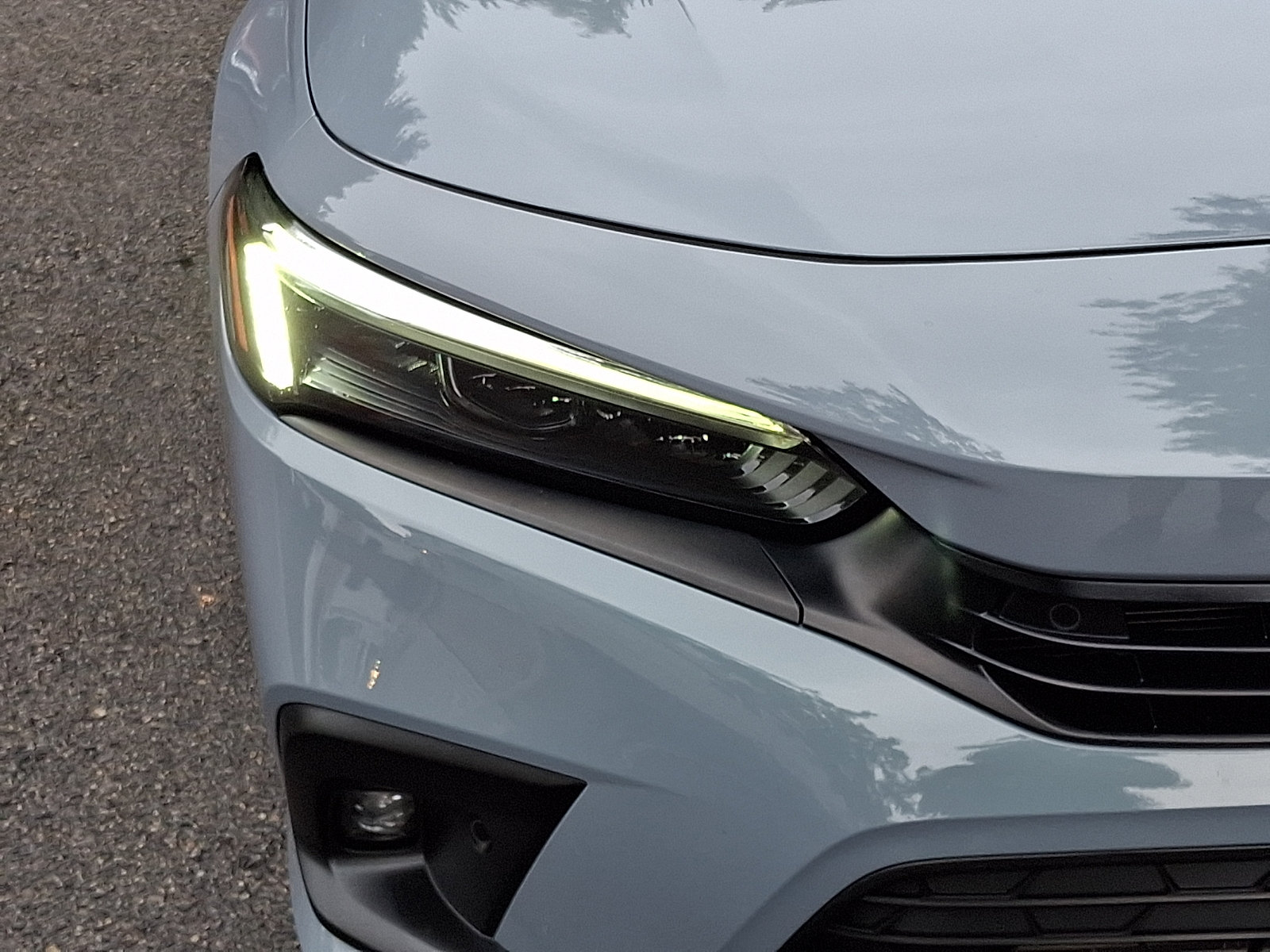 Used 2022 Honda Civic Touring image 9
