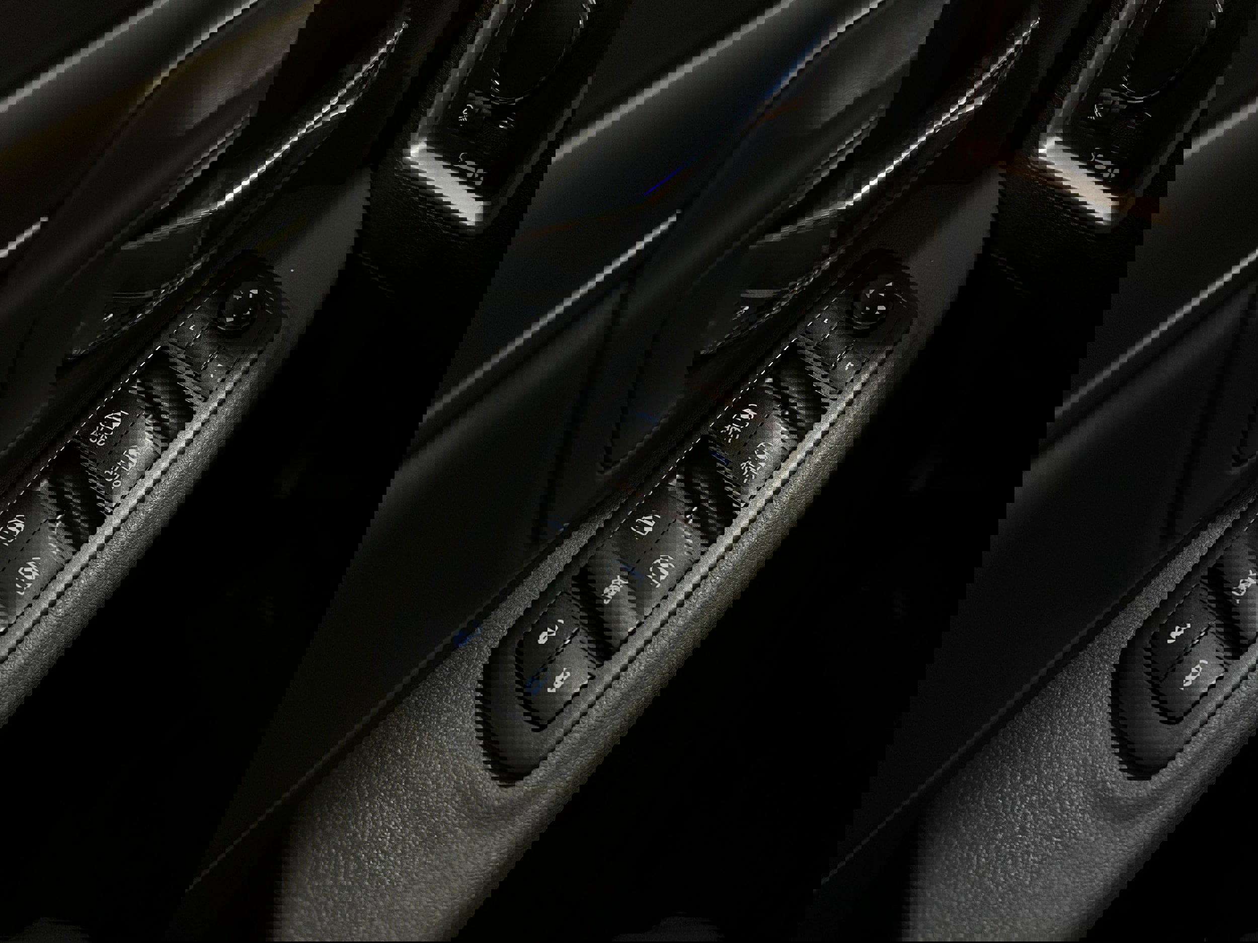 Used 2018 RAM 2500 SLT w/ Snow Chief Group image 23