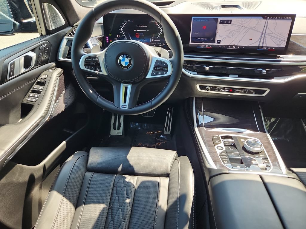 Used 2026 BMW X7 M60i AWD/4WD image 4