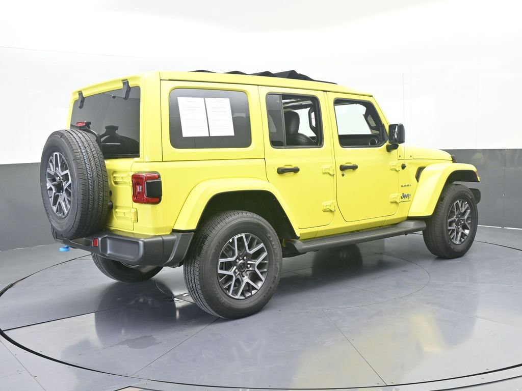Used 2023 Jeep Wrangler Unlimited Sahara image 6