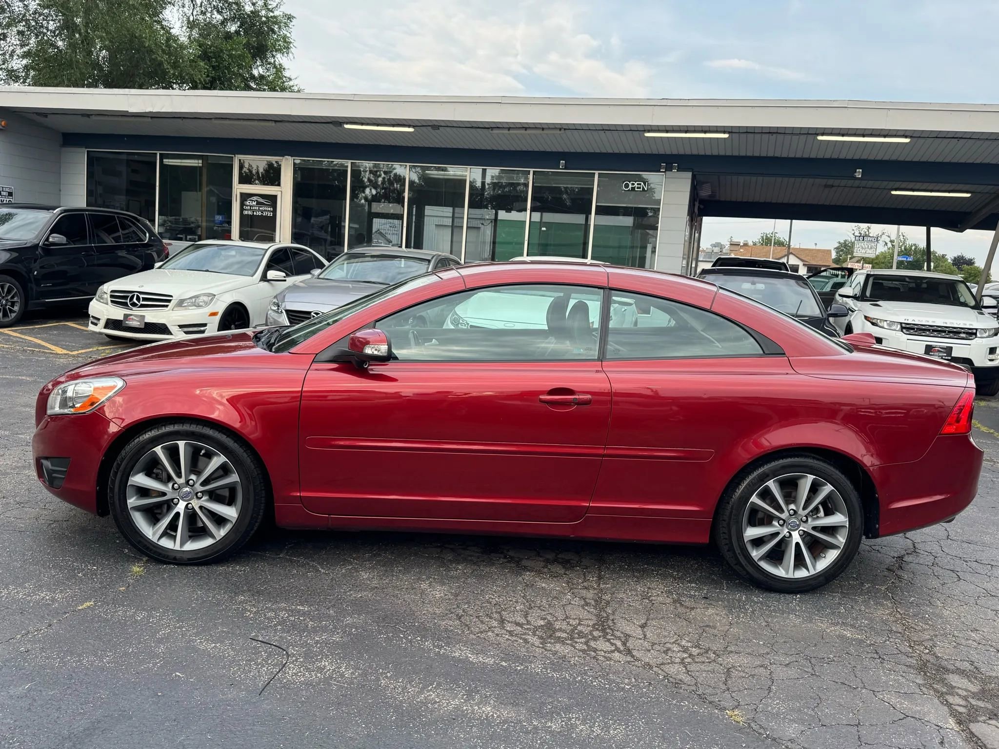 Used 2011 Volvo C70 T5 w/ Multimedia Pkg image 13