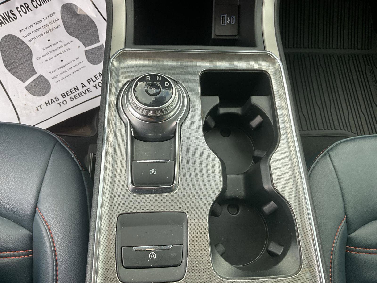 Used 2023 Ford Edge SEL w/ Sport Appearance Package image 15