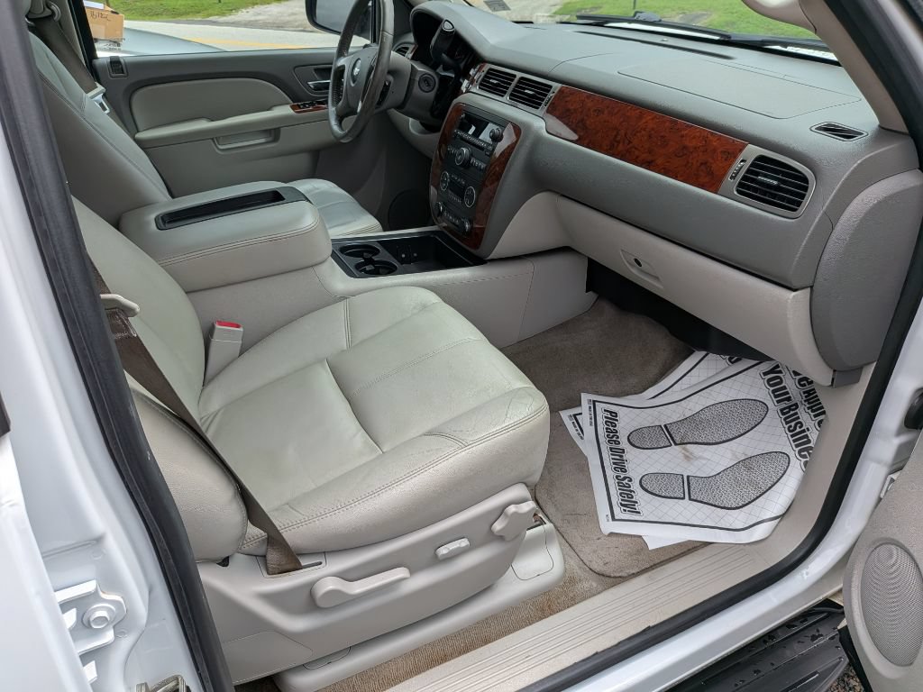 Used 2013 Chevrolet Tahoe LT RWD image 8