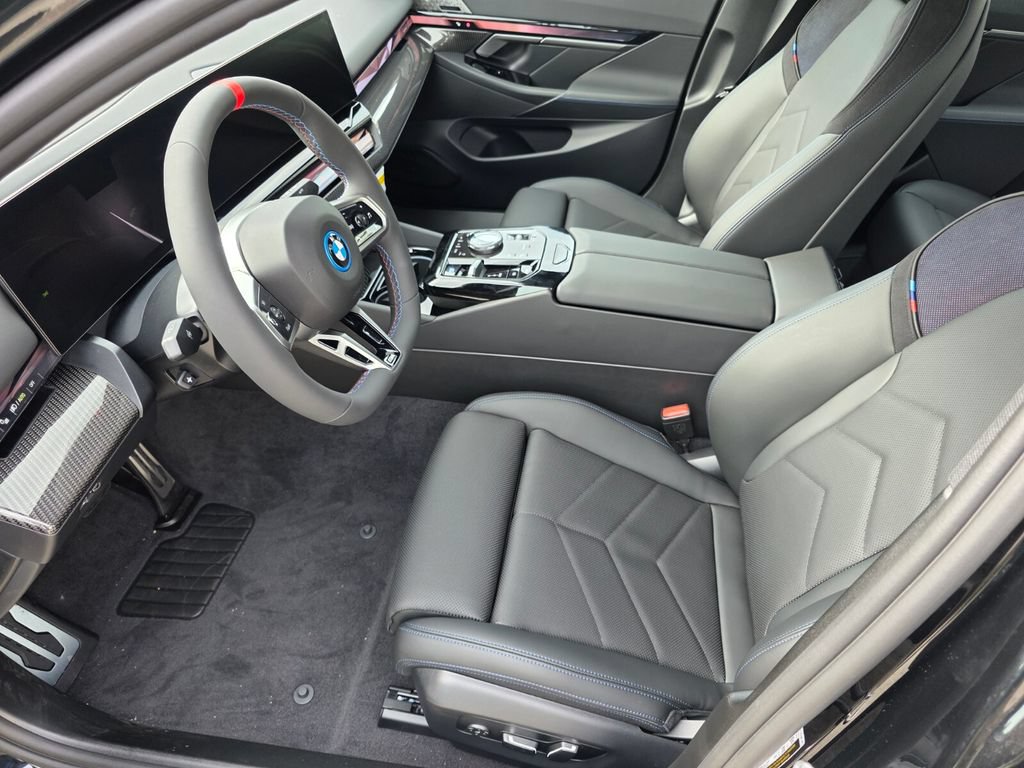 New 2026 BMW i5 M60 w/ Premium Package AWD/4WD image 7