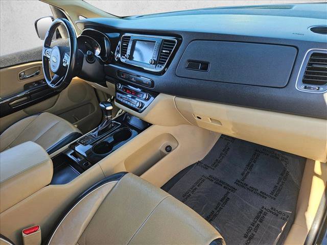 Used 2018 Kia Sedona EX image 20
