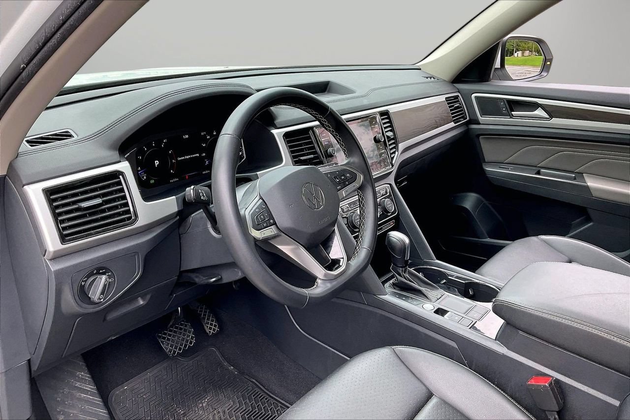 Used 2023 Volkswagen Atlas SE FWD image 19