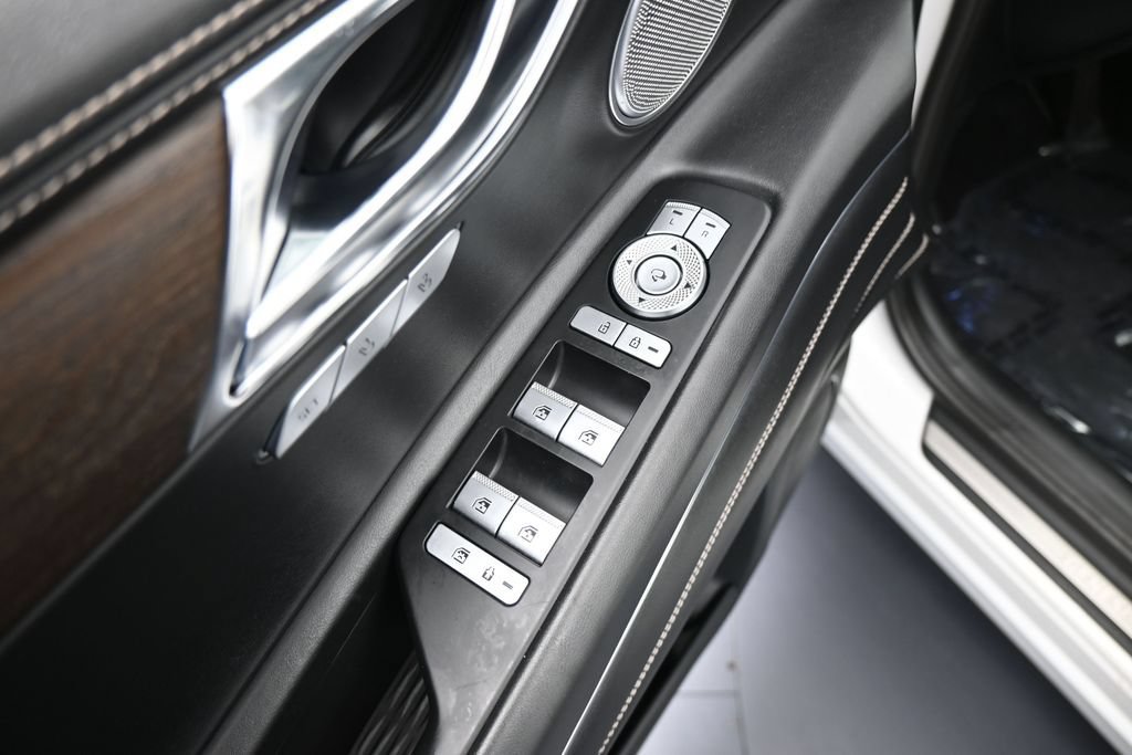 Used 2023 Genesis GV80 2.5T w/ Prestige Package AWD/4WD image 15