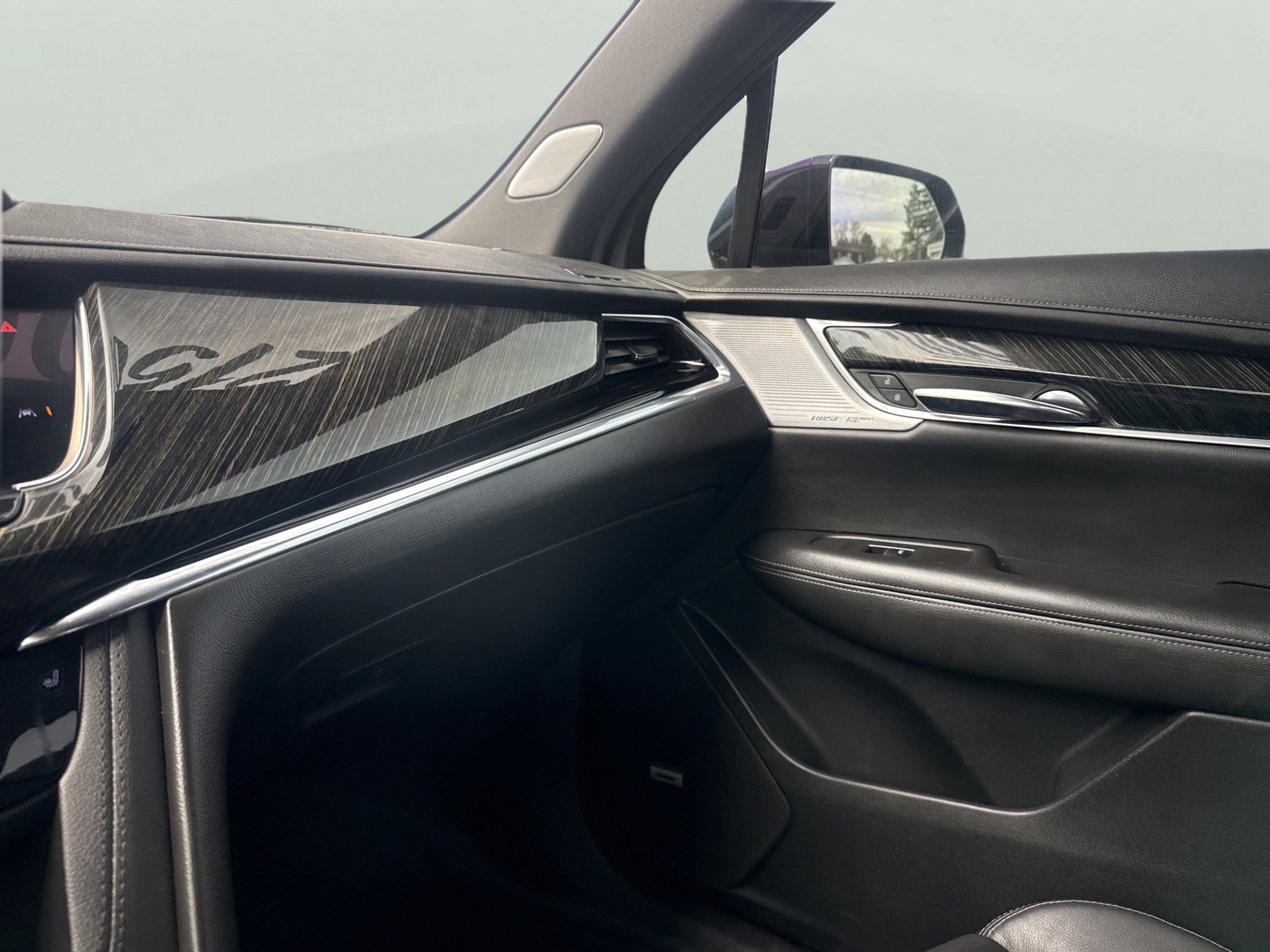 Used 2020 Cadillac XT6 Premium Luxury image 25